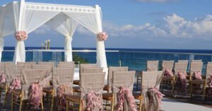 Read more about the article What To Know About All Inclusive Destination Weddings